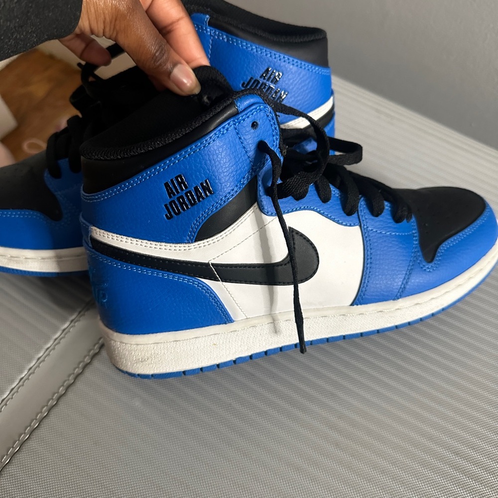 Air Jordan 1 Retro High BG 'Soar' 
 Sneaker